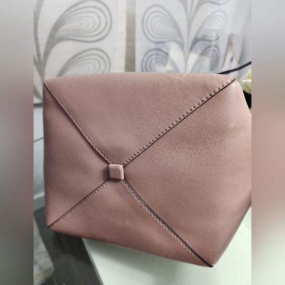 Authentic Valentino - Picture 6 of 12